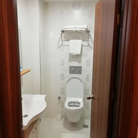 Sahin Hotel 3*